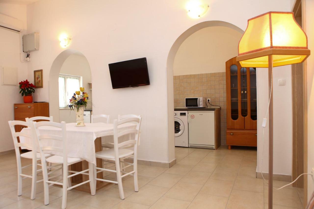 Apartments Vidrice Novigrad  Exterior foto